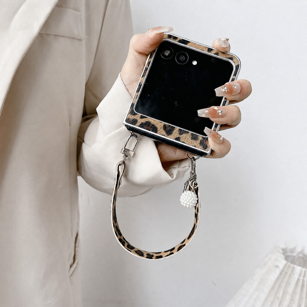 Etui na telefon składany z mot – Women Fashion Designer recenzja i cena