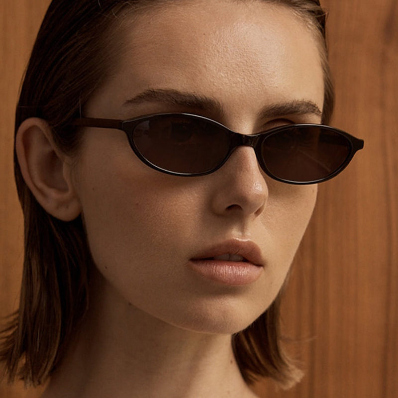 Nowe okulary przeciwsłoneczne  – Women'S Fashion In The 90S recenzja i cena